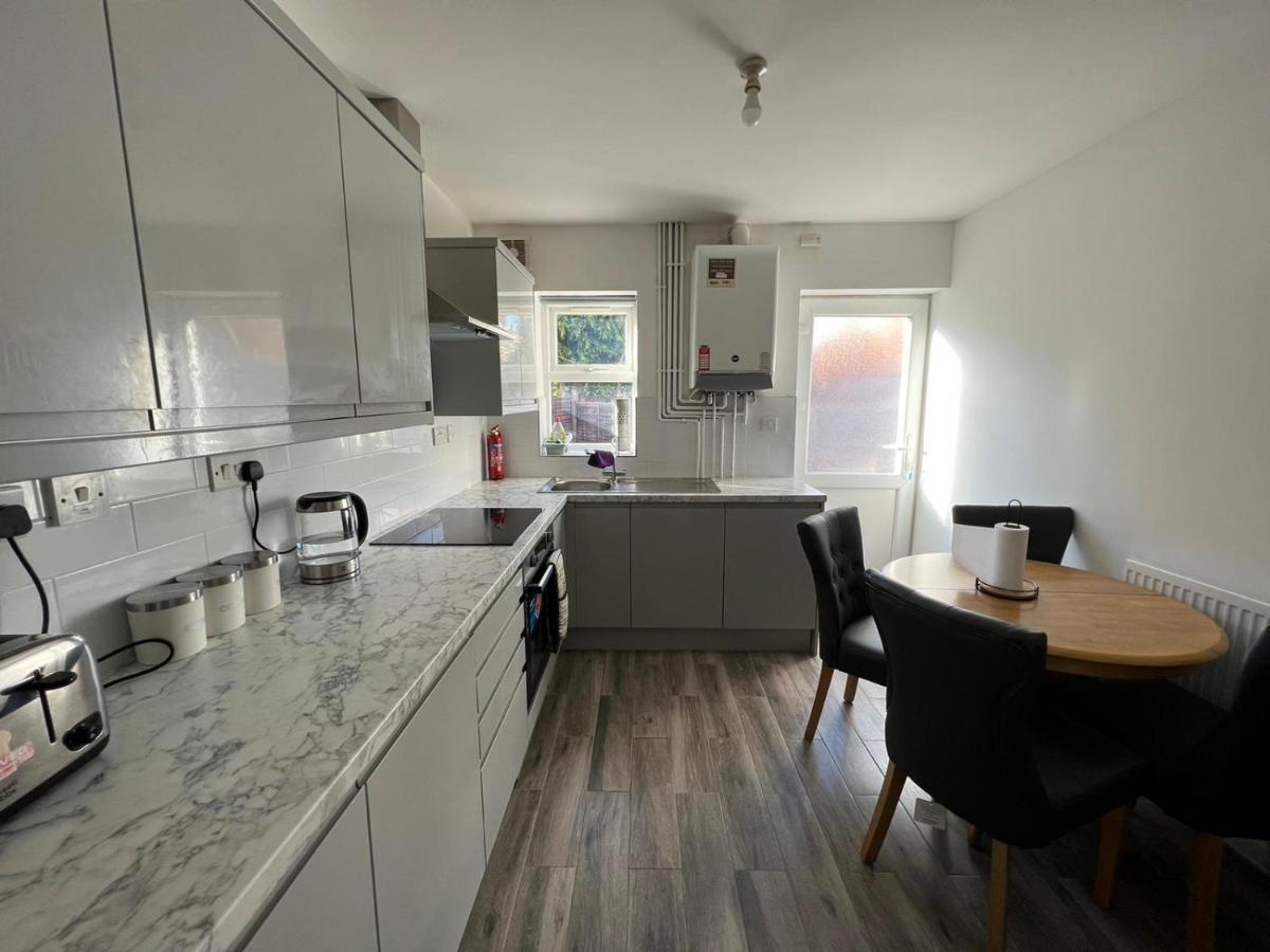 Cosy Home Near Nec, Bhx Bullring & Solihull Birmingham Exteriör bild